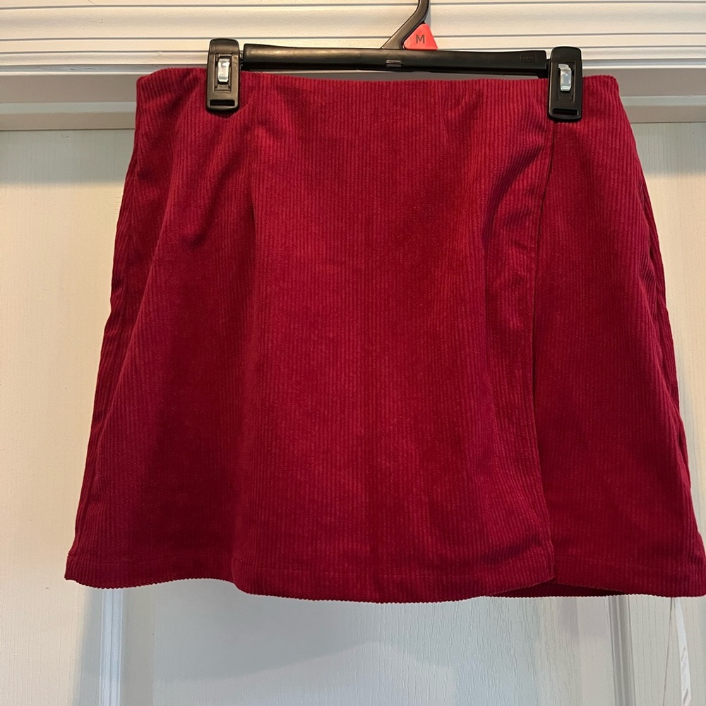 NWT Halara High Waisted Back Zipper Split Hem 2-1 Corduroy Casual Skirt